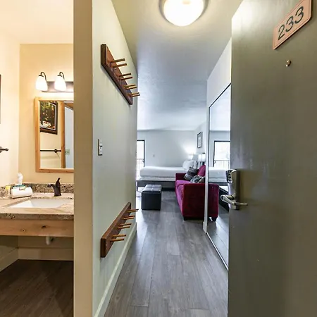 Charming Queen Studio Deluxe W/Balcony #233 At Donner Lake Village Truckee Extérieur photo