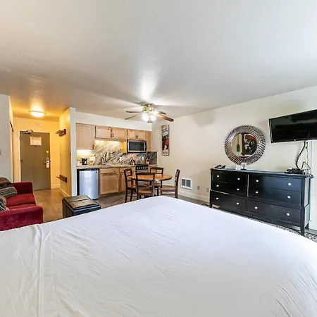 Charming Queen Studio Deluxe W/Balcony #233 At Donner Lake Village Truckee Extérieur photo