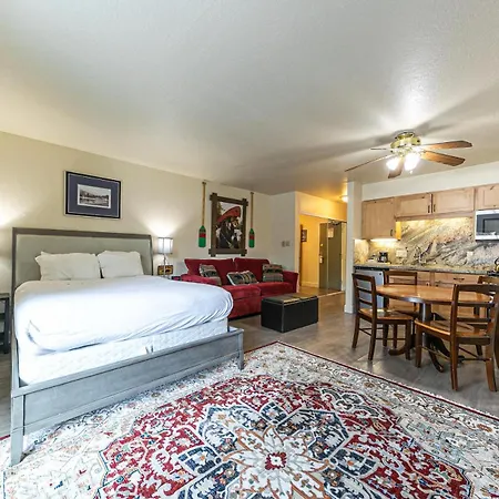 Charming Queen Studio Deluxe W/Balcony #233 At Donner Lake Village Truckee Extérieur photo